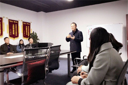 ţ�ƵĹ�˾�������Ƶġ���2017�����ó�쳵���������߷ý���